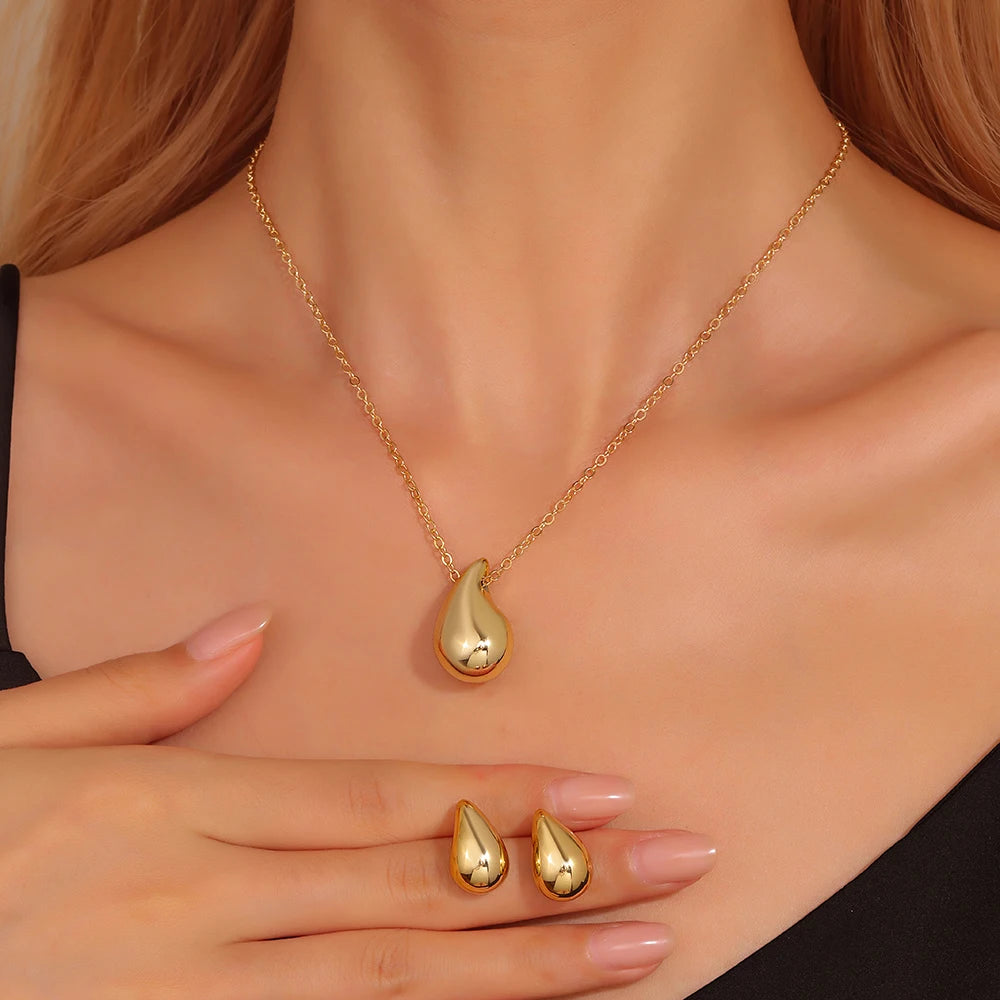 Set Heart Shaped Jewelry Set Of Earrings Pendant Necklace For Women