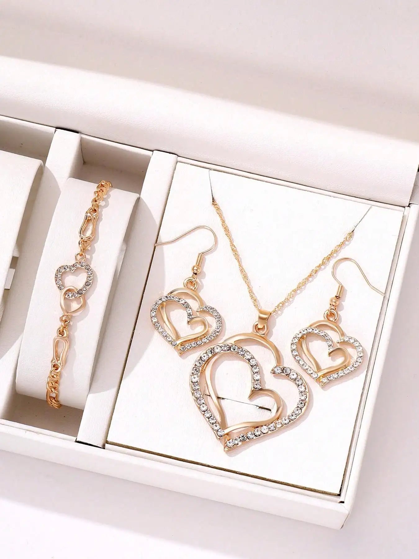 Set Heart Shaped Jewelry Set Of Earrings Pendant Necklace For Women