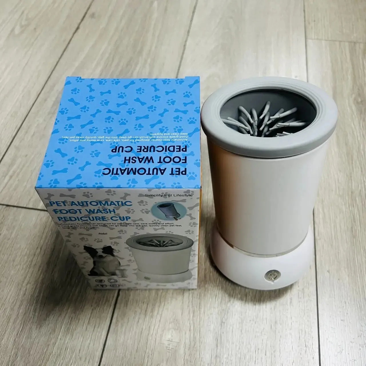 Automatic dog paw cleaner