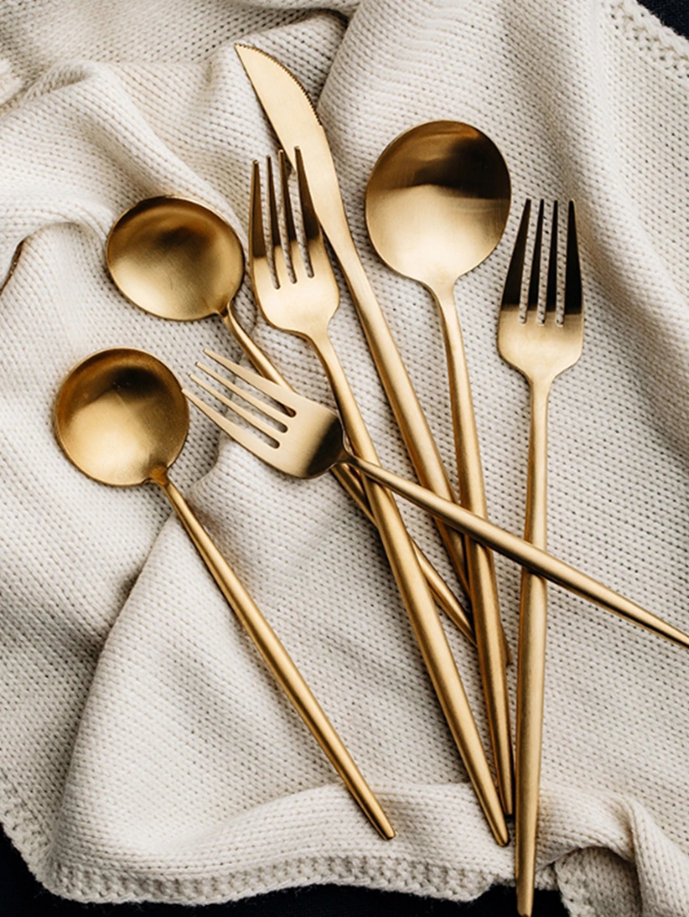 24pcs Dinnerware Set Stainless Steel Tableware