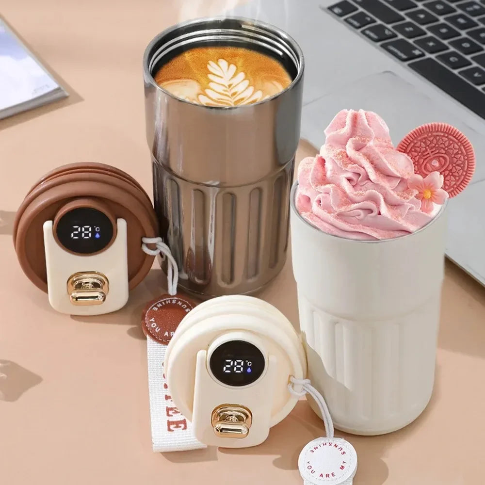 Smart coffee mug that measures temperature