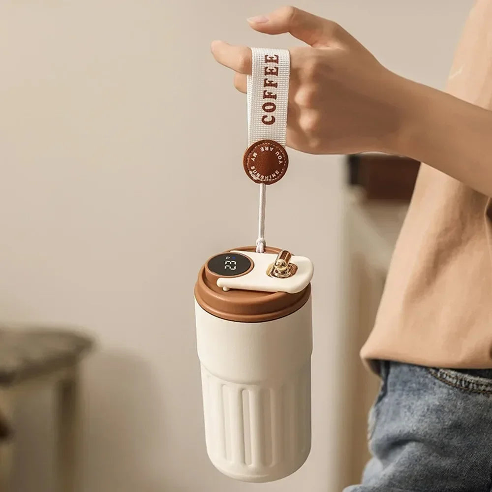 Smart coffee mug that measures temperature